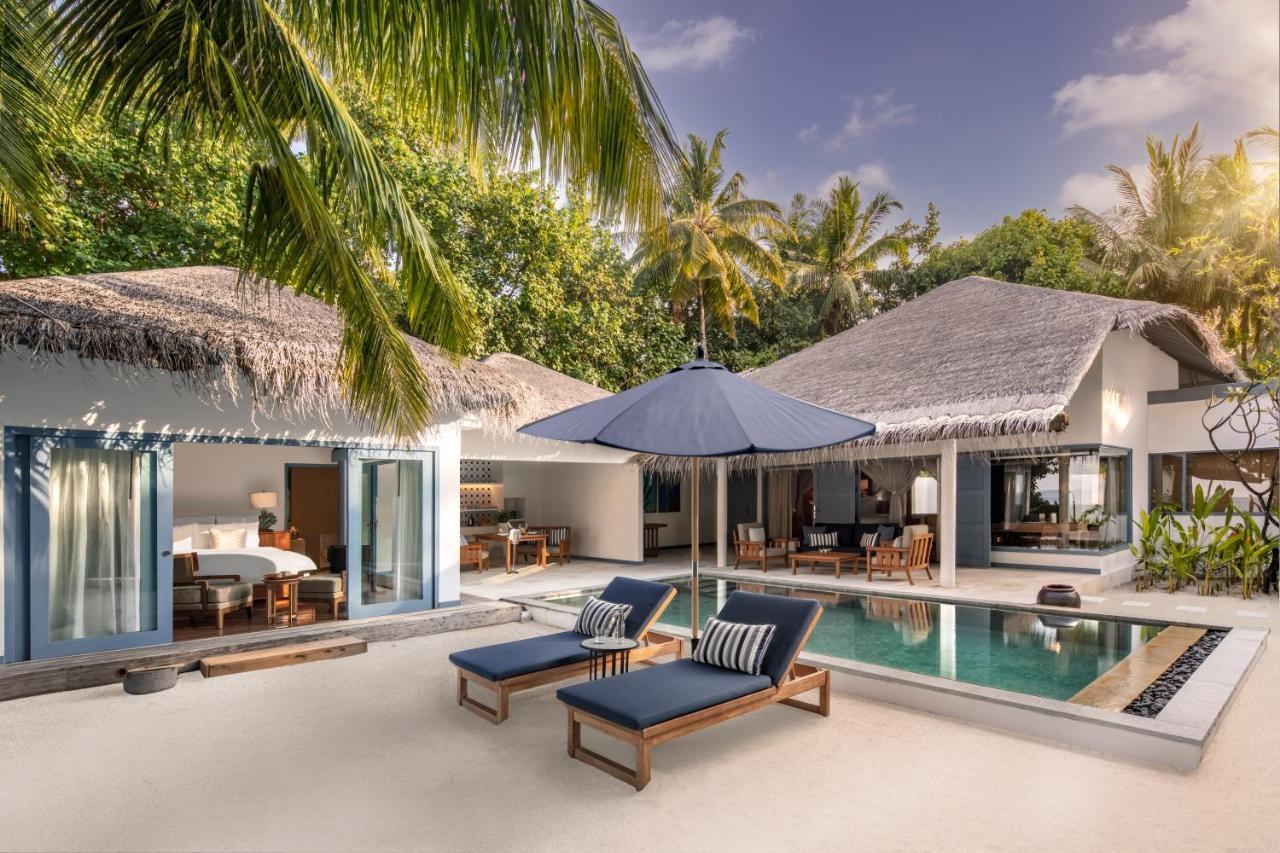 แรฟเฟิล มัลดีฟส์ เมราดู Hotel Meradhoo ภายนอก รูปภาพ