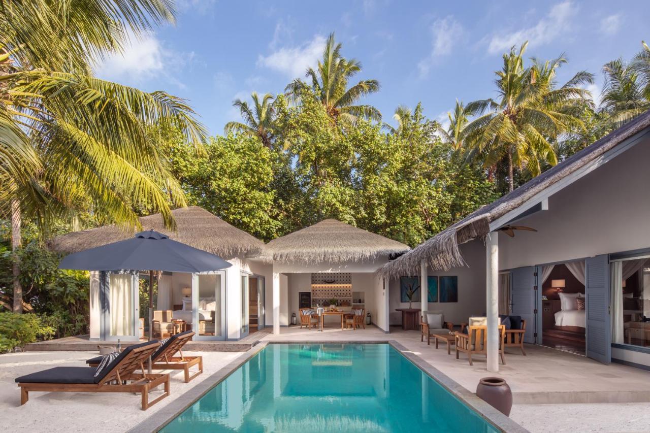 แรฟเฟิล มัลดีฟส์ เมราดู Hotel Meradhoo ภายนอก รูปภาพ