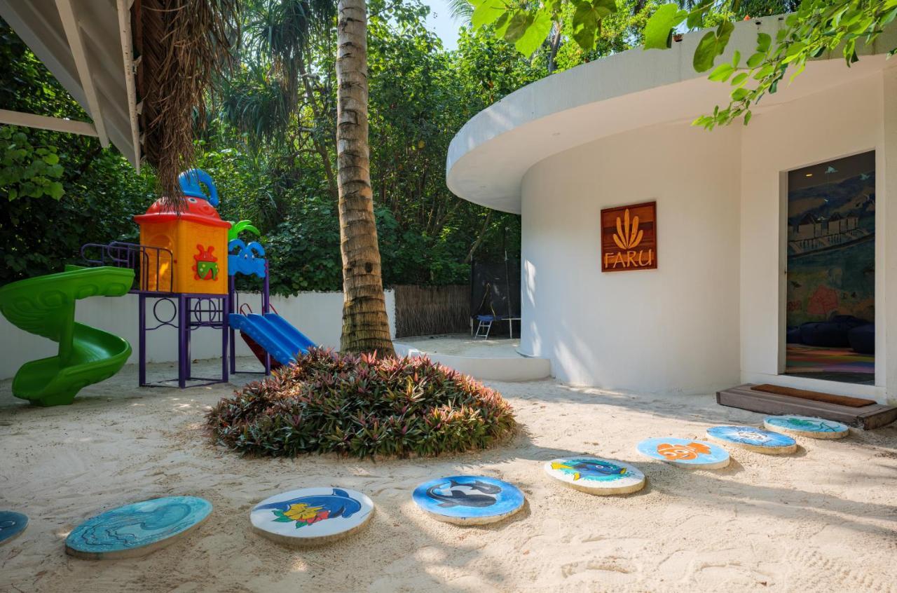 แรฟเฟิล มัลดีฟส์ เมราดู Hotel Meradhoo ภายนอก รูปภาพ