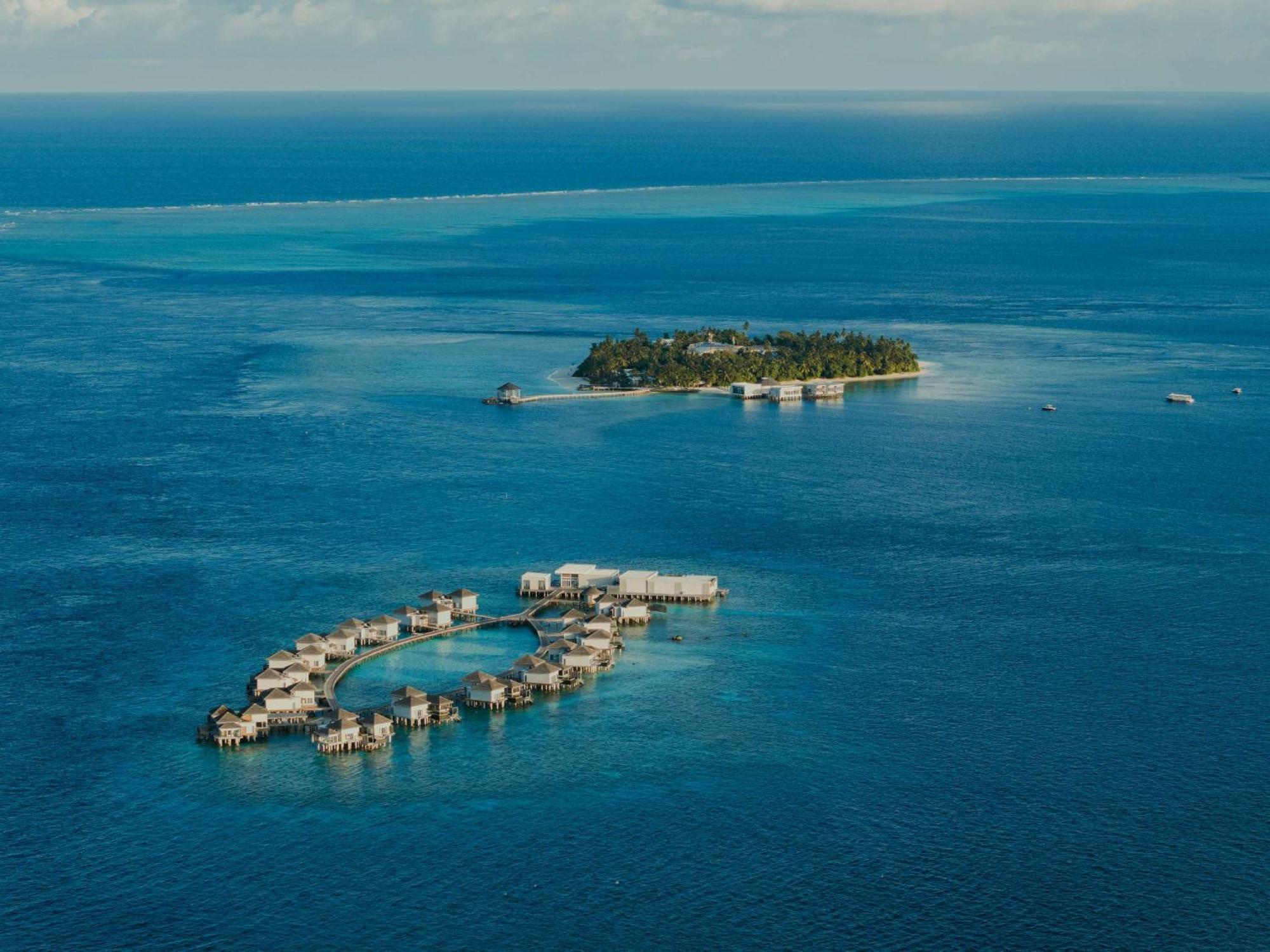 แรฟเฟิล มัลดีฟส์ เมราดู Hotel Meradhoo ภายนอก รูปภาพ