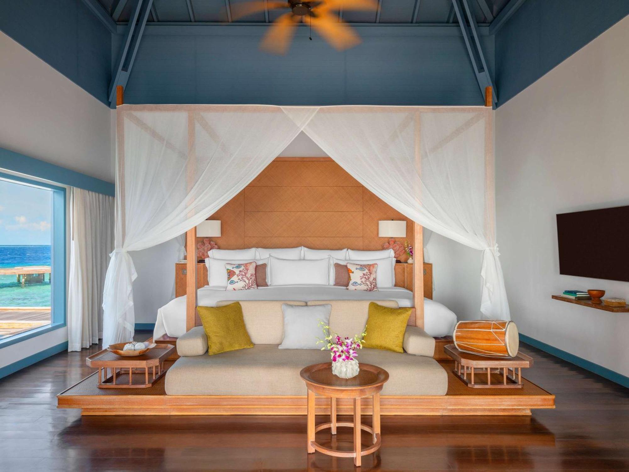 แรฟเฟิล มัลดีฟส์ เมราดู Hotel Meradhoo ภายนอก รูปภาพ