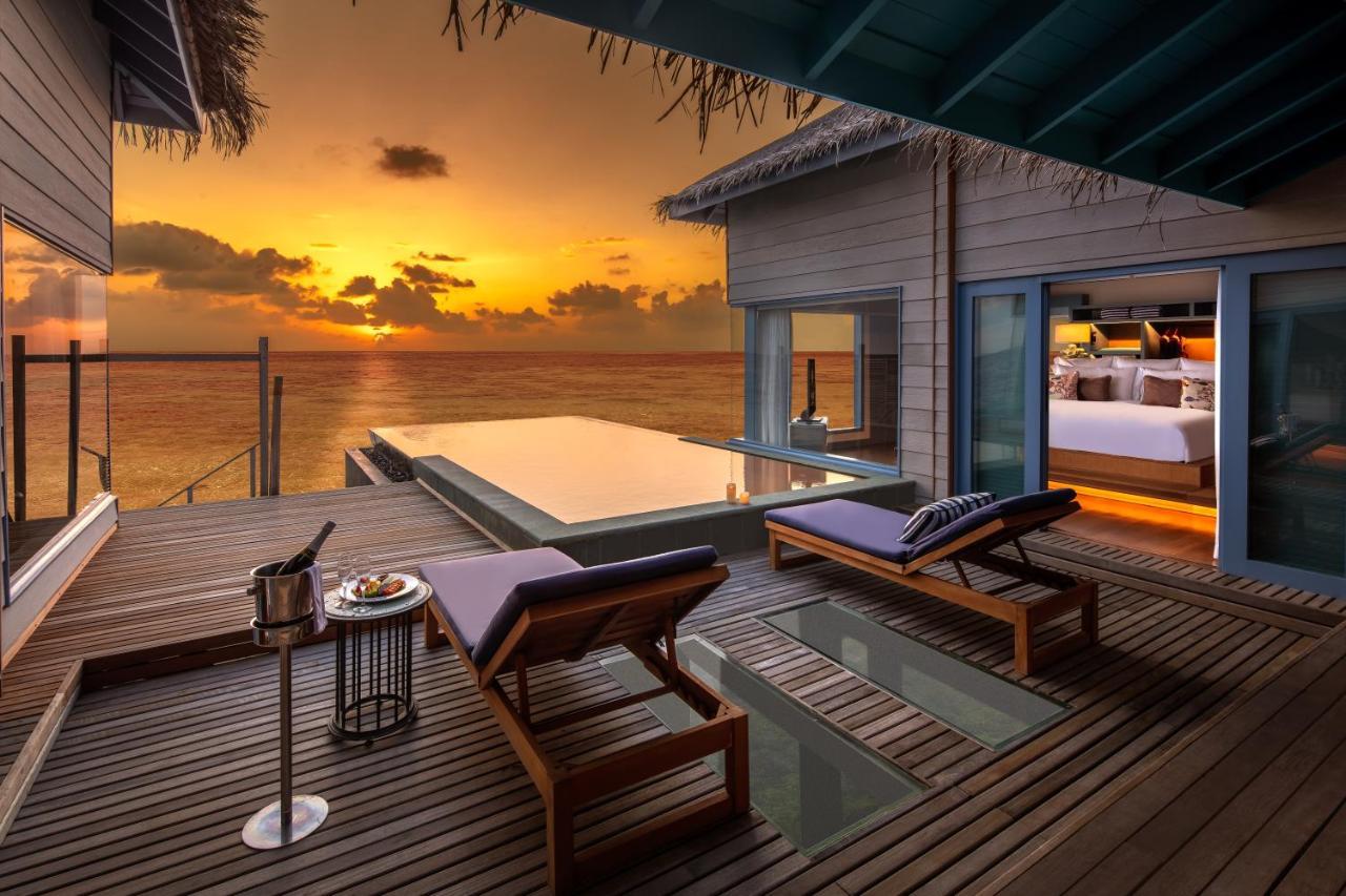 แรฟเฟิล มัลดีฟส์ เมราดู Hotel Meradhoo ภายนอก รูปภาพ